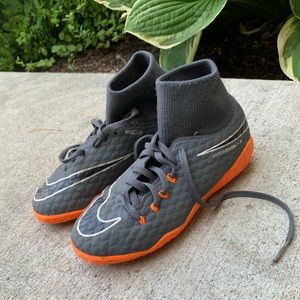 Kids Nike Indoor Soccer shoes